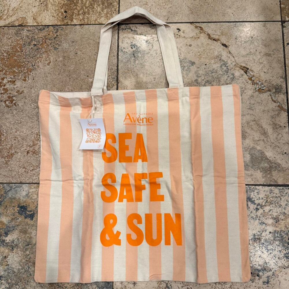NEW WITH TAGS Avène Sea Safe & Sun tote bag